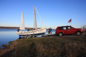 Der Kutter kommt ins Wasser